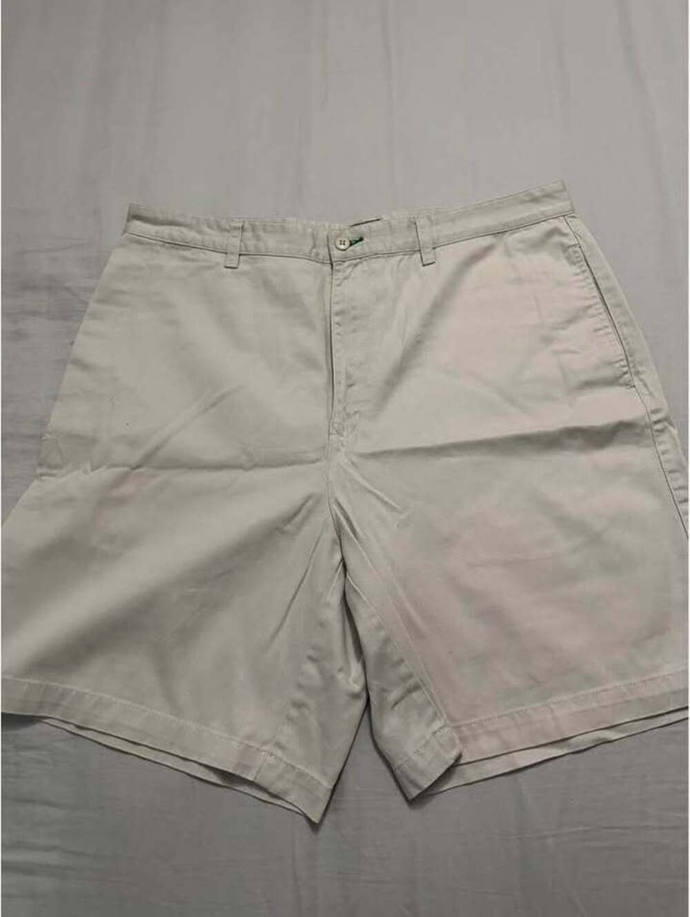 Vintage Tommy Hilfiger Khaki Shorts 
Mens Size 36 Used Good $25